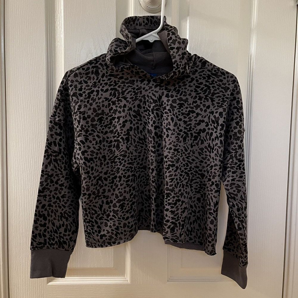 Old Navy Gray Leopard Print Cropped Hoodie Sweatshirt Girls Size Large 10-12 NWT